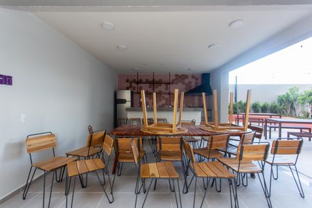 Apartamento para alugar com 43m², 2 quartos e 1 vagaÁrea comum - Churrasqueira