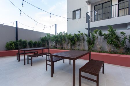 Apartamento para alugar com 43m², 2 quartos e 1 vagaÁrea comum 