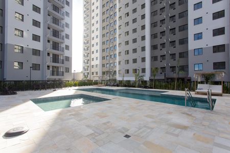 Apartamento para alugar com 43m², 2 quartos e 1 vagaÁrea comum - Piscina
