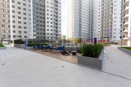 Apartamento para alugar com 43m², 2 quartos e 1 vagaÁrea comum 