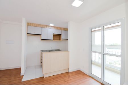 Sala de apartamento para alugar com 2 quartos, 45m² em Vila Galvão, Guarulhos