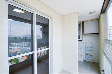 Varanda da Sala de apartamento para alugar com 2 quartos, 45m² em Vila Galvão, Guarulhos