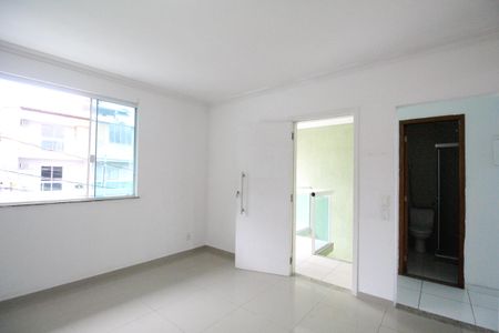 Sala de casa para alugar com 2 quartos, 100m² em Taquara, Rio de Janeiro