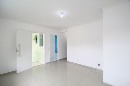 Sala de casa para alugar com 2 quartos, 100m² em Taquara, Rio de Janeiro