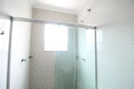 Casa para alugar com 100m², 2 quartos e 1 vagaBanheiro da suíte 