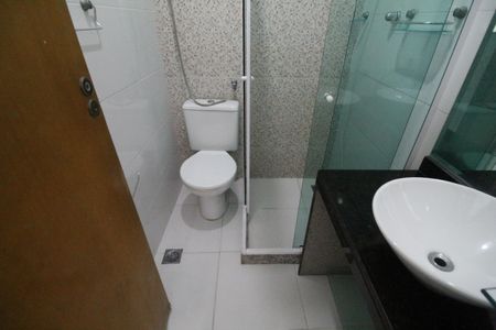 Casa para alugar com 100m², 2 quartos e 1 vagaBanheiro social