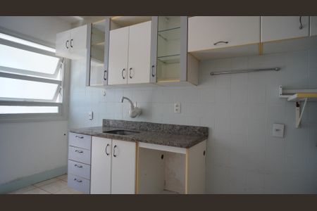 Apartamento para alugar com 80m², 2 quartos e sem vaga Apartamento para alugar com 80m², 2 quartos e sem vagaCozinha - Armários