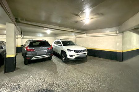 Apartamento à venda com 150m², 4 quartos e 2 vagasVagas