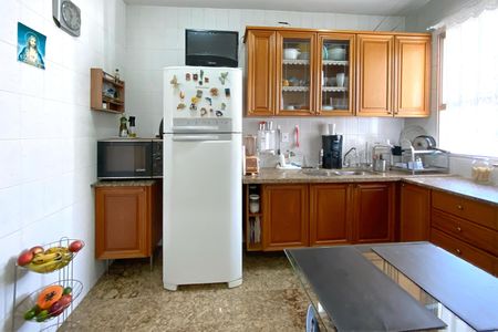 Apartamento à venda com 150m², 4 quartos e 2 vagasCozinha