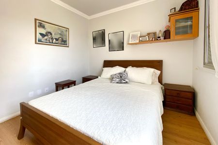 Apartamento à venda com 150m², 4 quartos e 2 vagasQuarto 2