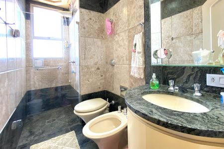 Apartamento à venda com 150m², 4 quartos e 2 vagasBanheiro