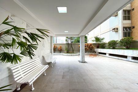 Apartamento à venda com 150m², 4 quartos e 2 vagasÁrea comum - Pátio