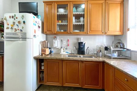 Apartamento à venda com 150m², 4 quartos e 2 vagasCozinha