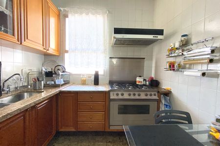 Apartamento à venda com 150m², 4 quartos e 2 vagasCozinha