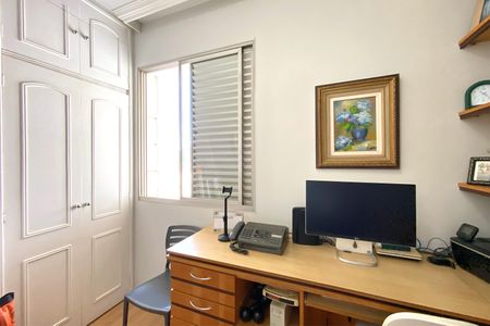 Apartamento à venda com 150m², 4 quartos e 2 vagasQuarto 4