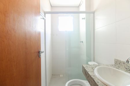 Banheiro  de apartamento para alugar com 1 quarto, 35m² em Penha de França, São Paulo