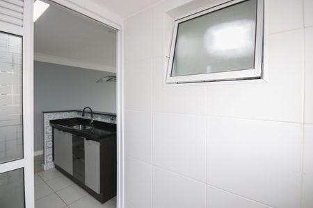 Apartamento à venda com 73m², 2 quartos e 1 vagaÁrea de Serviço