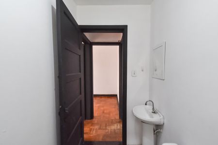 Casa para alugar com 72m², 2 quartos e sem vaga Casa para alugar com 72m², 2 quartos e sem vagaBanheiro