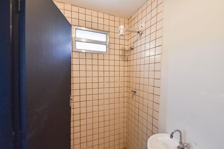 Casa para alugar com 72m², 2 quartos e sem vaga Casa para alugar com 72m², 2 quartos e sem vagaBanheiro de serviço