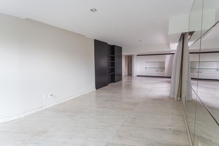 Apartamento à venda com 3 quartos, 160m² em Sion, Belo Horizonte