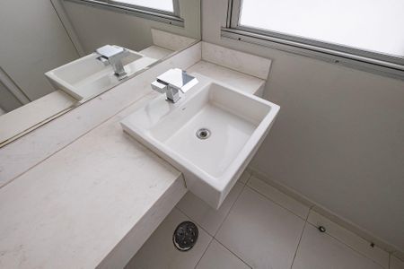 Apartamento para alugar com 380m², 4 quartos e 2 vagasSuíte 2 - Banheiro