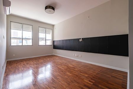 Apartamento para alugar com 380m², 4 quartos e 2 vagasSuíte 1