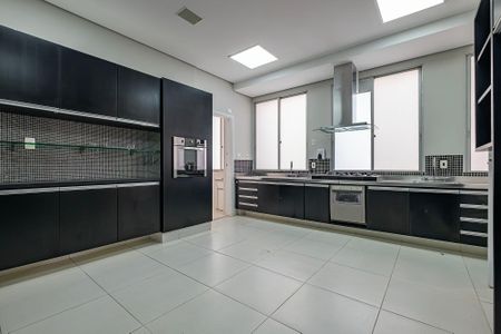 Apartamento para alugar com 380m², 4 quartos e 2 vagasCozinha
