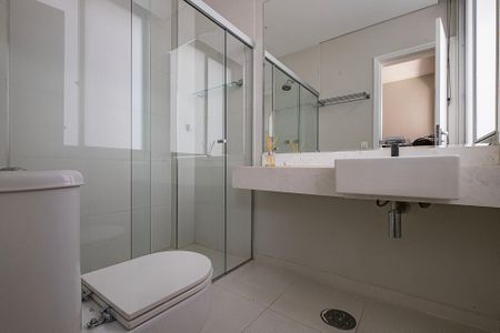 Apartamento para alugar com 380m², 4 quartos e 2 vagasSuíte 2 - Banheiro