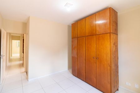 Casa à venda com 200m², 3 quartos e 3 vagasQuarto 3 - Suíte