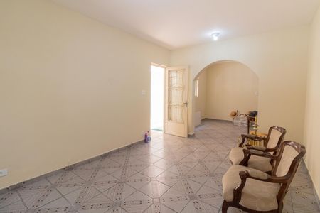 Sala de casa para alugar com 3 quartos, 200m² em Vila Albano, São Paulo