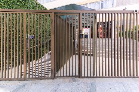 Apartamento para alugar com 65m², 2 quartos e 1 vaga Apartamento para alugar com 65m², 2 quartos e 1 vagaFachada