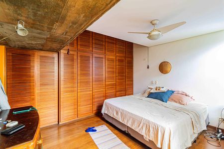 Casa à venda com 380m², 8 quartos e 2 vagasCasa 1 - Suíte