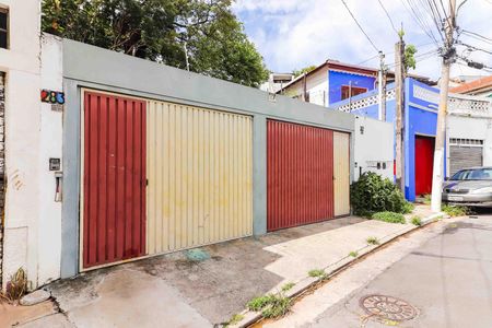 Casa à venda com 380m², 8 quartos e 2 vagasFachada