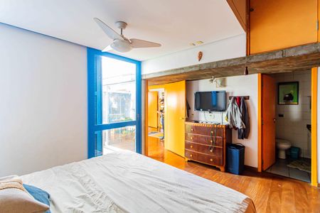 Casa à venda com 380m², 8 quartos e 2 vagasCasa 1 - Suíte