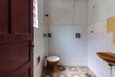 Casa à venda com 380m², 8 quartos e 2 vagasCasa 2 - Banheiro 3