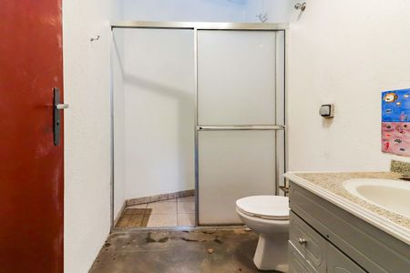 Casa à venda com 380m², 8 quartos e 2 vagasCasa 2 - Banheiro 2