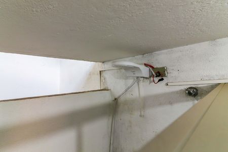 Casa à venda com 380m², 8 quartos e 2 vagasCasa 2 - Banheiro