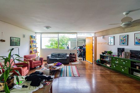 Sala de casa à venda com 2 quartos, 550m² em Vila Pirajussara, São Paulo