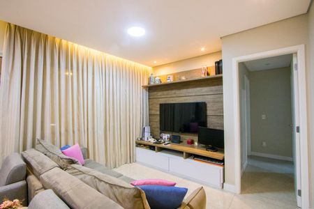 Apartamento à venda com 109m², 2 quartos e 2 vagasSala