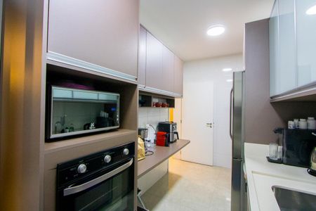 Apartamento à venda com 109m², 2 quartos e 2 vagasCozinha