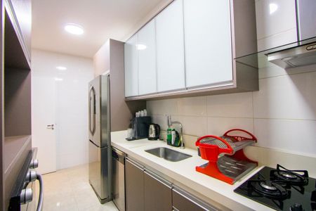 Apartamento à venda com 109m², 2 quartos e 2 vagasCozinha