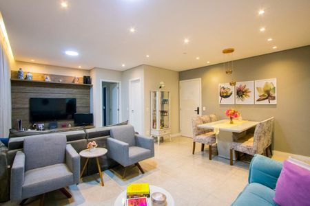 Apartamento à venda com 109m², 2 quartos e 2 vagasSala