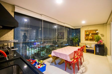 Apartamento à venda com 109m², 2 quartos e 2 vagasVaranda gourmet