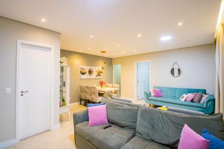 Apartamento à venda com 109m², 2 quartos e 2 vagasSala