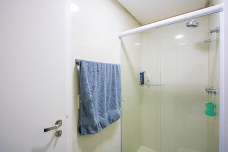 Apartamento à venda com 109m², 2 quartos e 2 vagasBanheiro do quarto 2