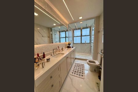 Apartamento para alugar com 306m², 4 quartos e 4 vagas