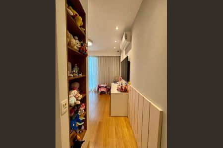 Apartamento para alugar com 306m², 4 quartos e 4 vagas