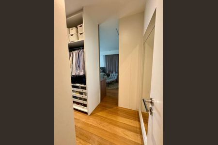Apartamento para alugar com 306m², 4 quartos e 4 vagas