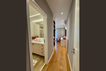 Apartamento para alugar com 306m², 4 quartos e 4 vagas