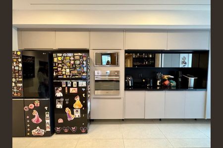 Apartamento para alugar com 306m², 4 quartos e 4 vagas